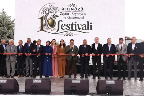 10. Altınözü zeytin, zeytinyağı ve gastronomi festivali başladı