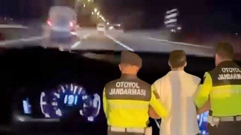 232 kilometre hızla makas attı, 145 bin lira ceza kesilip ehliyetine 5 ay el konuldu
