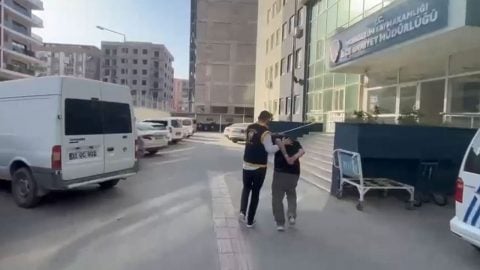 33 yıl 2 ay 15 gün hapis cezasıyla aranıyordu! İskenderun’da yakalandı