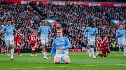 6’da 6 yaparak liderliğini sürdürdü! Manchester City Anfield’da Liverpool’u dağıttı