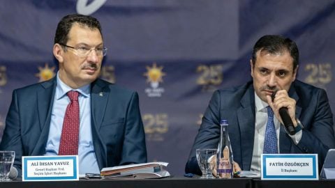 Ak Parti İl Başkanından seçim açıklaması: Gece uyumak, gündüz oturmak yok!