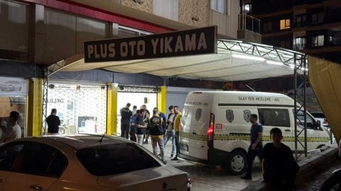 Alanya’da oto yıkamada silahlı kavga: 1 kişi yaşamını yitirdi
