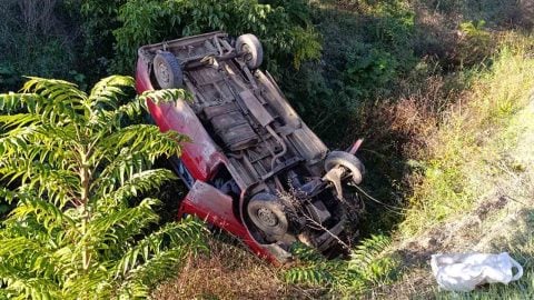 Amasya'da minibüs dere yatağına devrildi: 9 yaralı