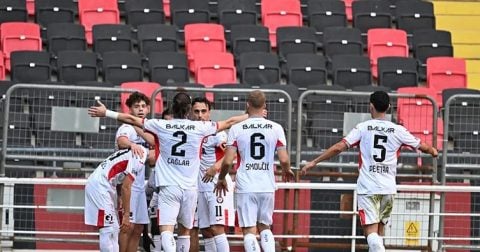 Anadolu'nun gururu Çorum FK'dan Gaziantep'te futbol dersi! Kırmızı-siyahlılar deplasmanda fırtına gibi esti!
