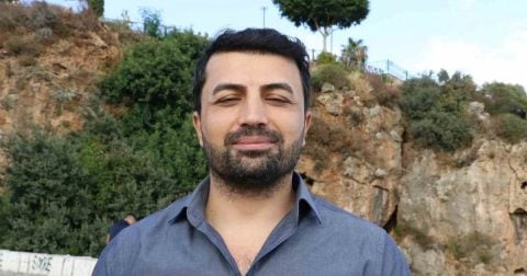 Antalya'da dalgıç Hüseyin Fırat'ın ahtapotlarla teması kamerada: "O beni tutuyor"