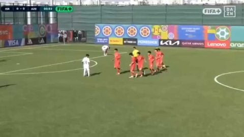 Azerbaycanlı futbolculardan İsrail maçında secdeli gol sevinci