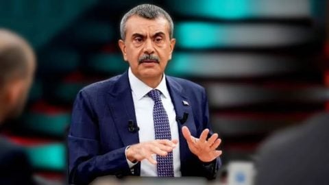 Bakan Tekin’e yönelik ahlaksız kumpas çöktü! Cumhuriyet gazetesi bile doğruladı