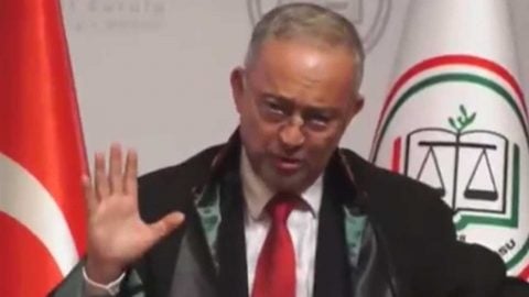 "Sen kafayı mı üşüttün Kocasakal?"
