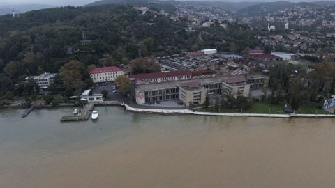 Beykoz’da denizin rengi değişti!