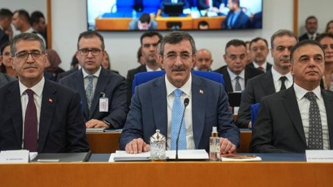 Cevdet Yılmaz başta emekliler olmak üzere tüm Türkiye’yi heyecanlandırdı: 2027 bütçesi refah bütçesi olacak! Toplumun satın alma gücü artacak!