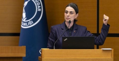 CHP'li Sinem Dedetaş'a ev hapsi şartıyla tahliye: Yolsuzluktan 3 aydır cezaevindeydi
