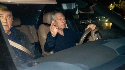  Fenerbahçe Başkanı Aziz Yıldırım canlı yayında kaza yaptı