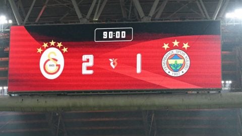 Fenerbahçe derbisindeki gönderme sebebiyle Galatasaray'a ceza verildi