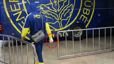Fenerbahçe'nin yıldızı sinirden duvarları yumrukladı