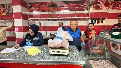 Haliliye'de gıda denetimlerinde taviz yok: İşletmeler mühürlendi