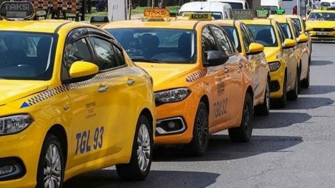 İBB ihalesini yaptığı 250 taksi plakasından 15'ini sattı