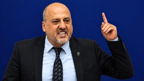 İftira Ahmet hastaneye kaldırıldı