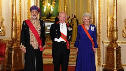 İngiltere Kralı Charles, hadis okudu