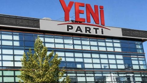 İstanbul'da 4 ilçe belediyesi Yeni Parti'ye geçti