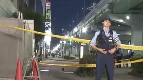 Japonya’da inanılmaz olay…11. kattan atladı! İntihar eden genç kurtuldu, üzerine düştüğü kız öldü!