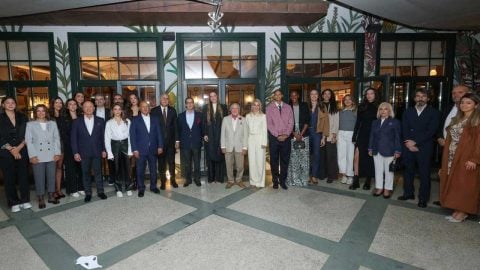 Kürt kadınları ahlaksız fıkra ile tahkir, voleybolculara ödül…  Koç'tan voleybolculara 1 milyon euroluk destek!