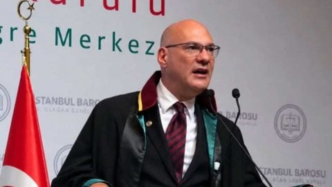 Kanadoğlu’ndan küflü sözlerle Cumhuriyet kutlaması! Cumhuriyet “kulun yerine yurttaşı lütfun yerine hakkı” koymuş!