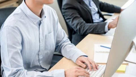Kariyer yolculuğuna başlarken bunlara dikkat! Gençler iş dünyasıyla mezuniyetten önce tanışmalı