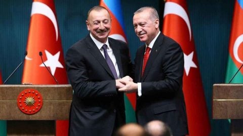 Katılmayacağı yönündeki iddialar yalanlandı Aliyev TDT zirvesi için Ankara’ya geliyor!