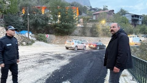 Kemaliye Belediyesi'nde asfalt yama çalışmaları tam gaz sürüyor!