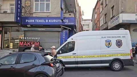 Küçükçekmece’de pavyonda çatışma: 1’i polis 2 ölü