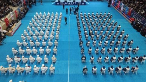 Kur'an bülbülleri... 150 hafız daha icazetlerini aldı