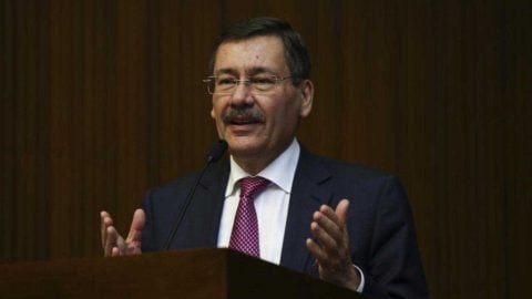 Melih Gökçek "Solcular iyi dinlesin" diyerek paylaştı