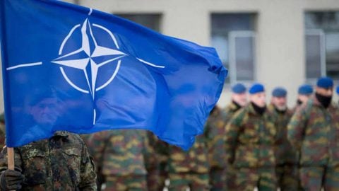 NATO toplantısına "askeri hareketlilik" damga vurdu