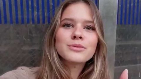 Pınar Altuğ'un kızı Londra'daki okulunda uygulanan yasakları açıkladı! Burada olsa ortalığı yıkarlardı