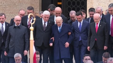 Şamil Tayyar’dan siyasete ilginç terapi önerisi! ‘Liderler ayda bir bilemeden üç ayda bir…’