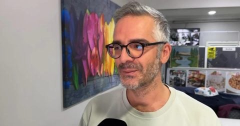 Sarıyer'de esnaf İbrahim Güzel, boğazına lokma kaçan müşteriyi ve çocuğu kurtardı
