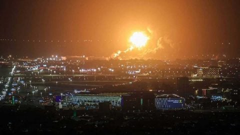 Suudi Arabistan’da çok sayıda patlama