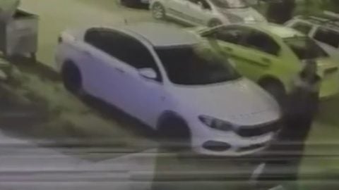 Taksici, müşterisini kurşunladı!