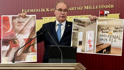 Tank paleti yalanıyla tescillenen CHP'li Faik Öztrak yine sahnede: 'Yalan söylemeniz ayıptır, günahtır' dedi