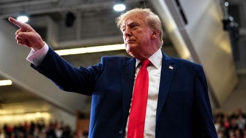 Trump seçime sayılı günler hamle yaptı! ‘Bilgi sızdırdı’ dedi ve görevden aldı