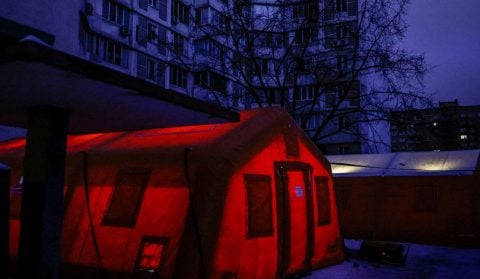 Ukrayna'da kritik altyapı hedef alındı! 280 bin aile karanlığa gömüldü