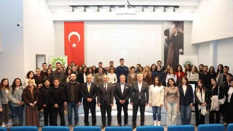 Üniversite öğrencileri sanayi dünyasıyla buluştu!