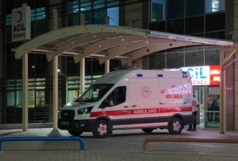 Yemek sofrasında evlat dehşeti! Babasını ekmek bıçağıyla öldürdü