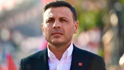 Yeni Parti’den seçim tiyatrosu: Tek aday girdiği seçimi kazanmayı başardı