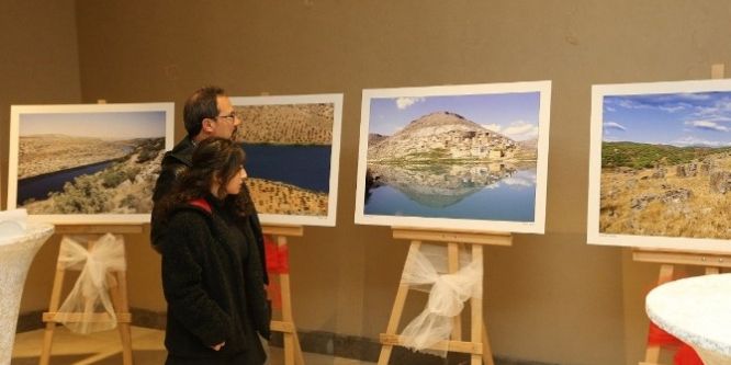 Gazikültür’den kitap tanıtımı ve fotoğraf sergisi