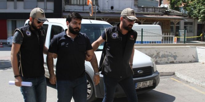 Antalya’da 1 avukat FETÖ’den gözaltına alındı