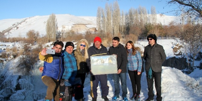 Muradiye Şelalesini görüntüledi