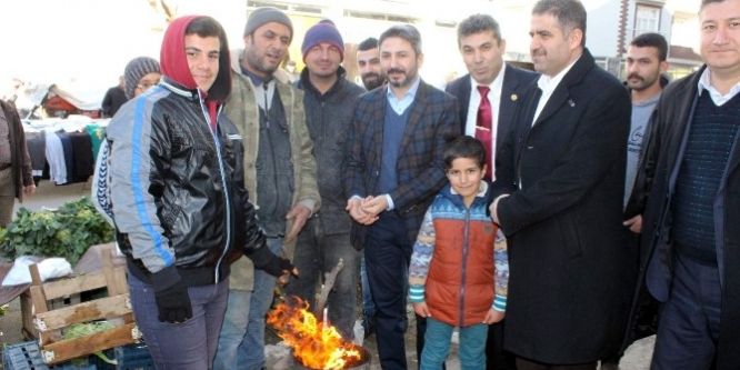 TBMM Başkan Vekili Aydın pazarcıların sorunlarını dinledi