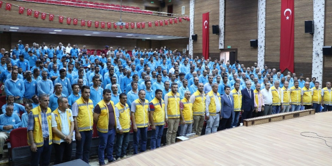 Demirkol, temizlik işçileriyle bir araya geldi