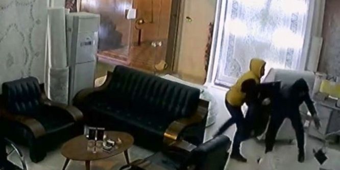 Yarım kalan soygunu tekrar girerek tamamladılar